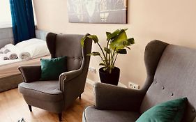 Green Stone Apartment